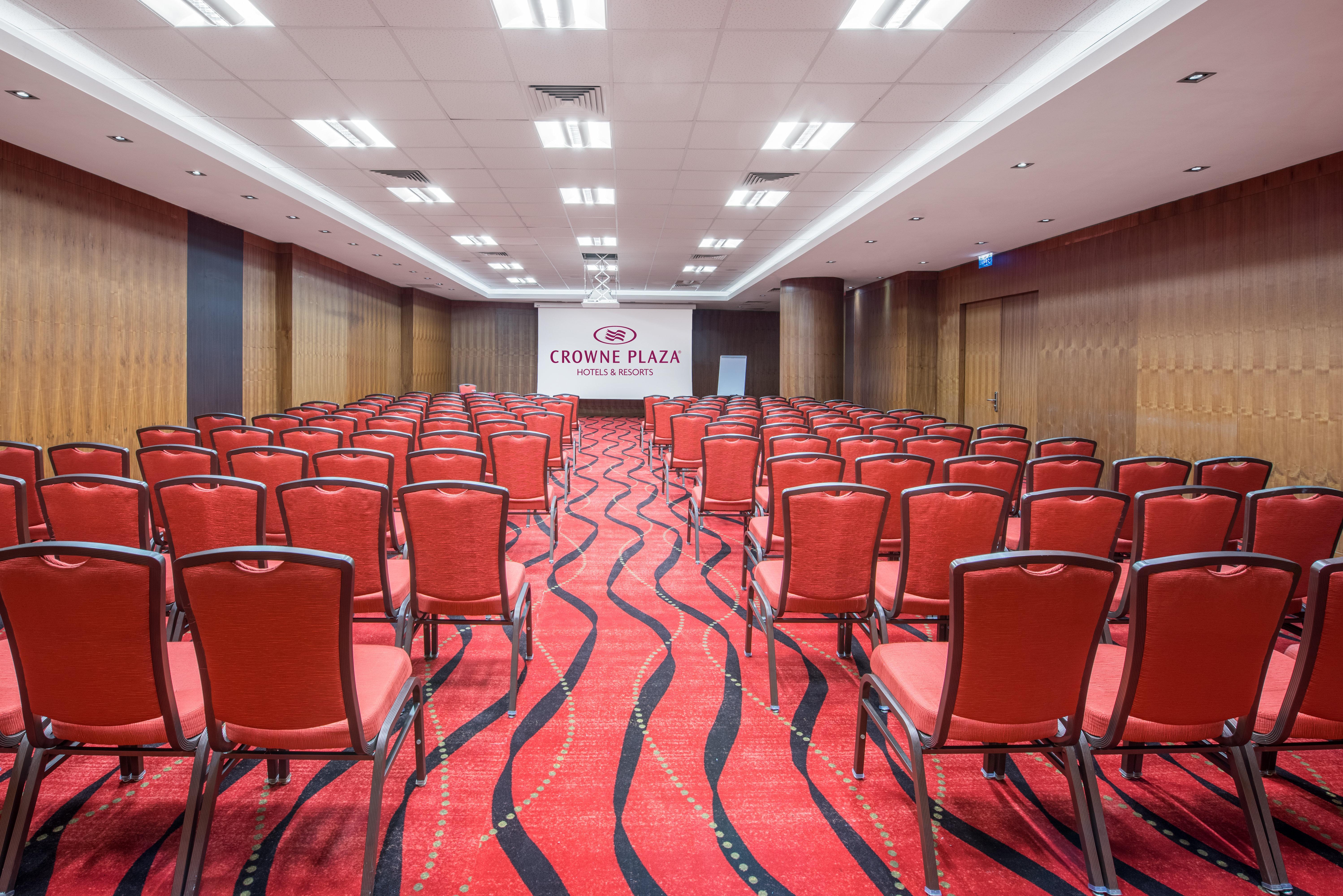 فندق كراون بلازا اسطنبول هاربي المظهر الخارجي الصورة Meeting room