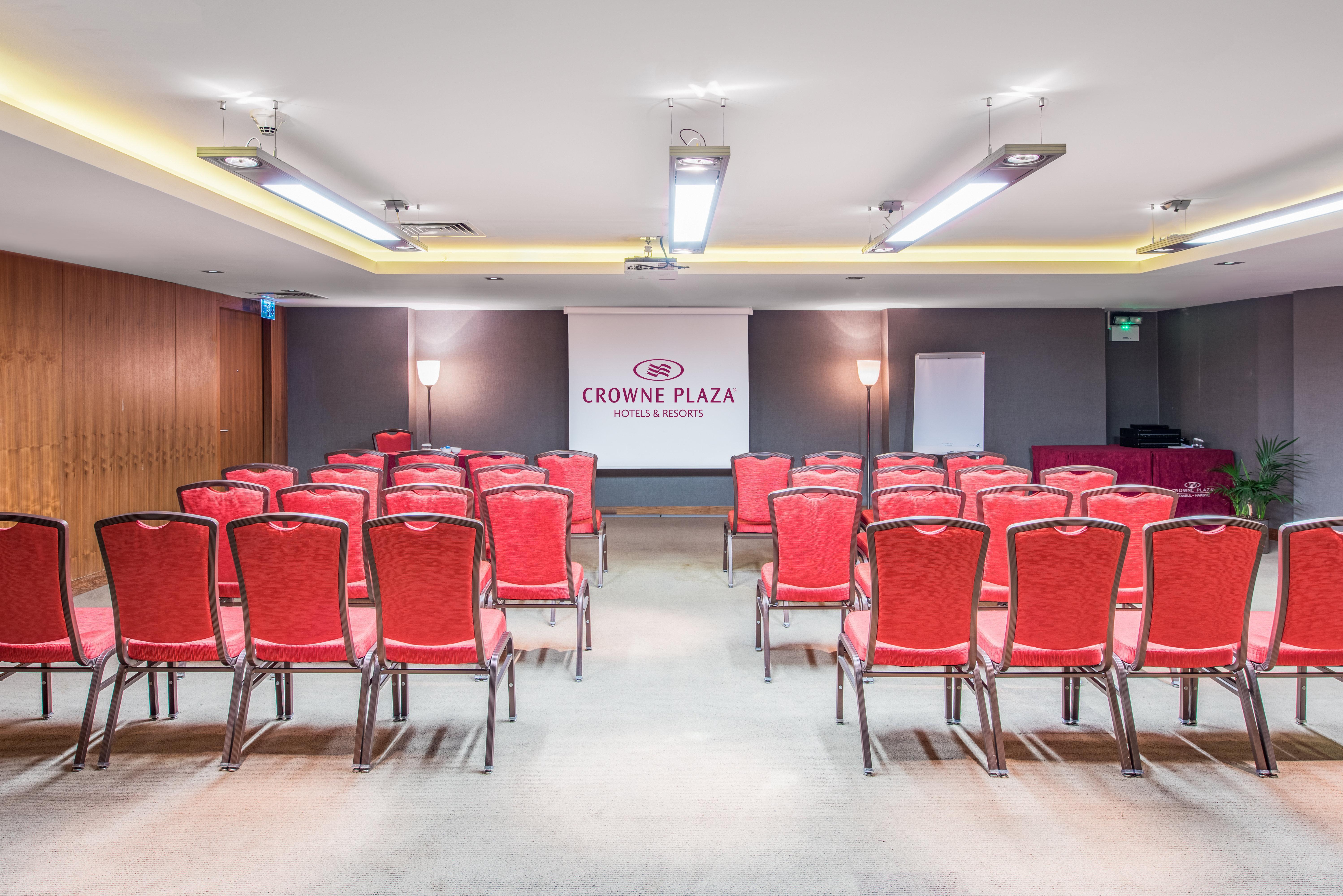 فندق كراون بلازا اسطنبول هاربي المظهر الخارجي الصورة Meeting room