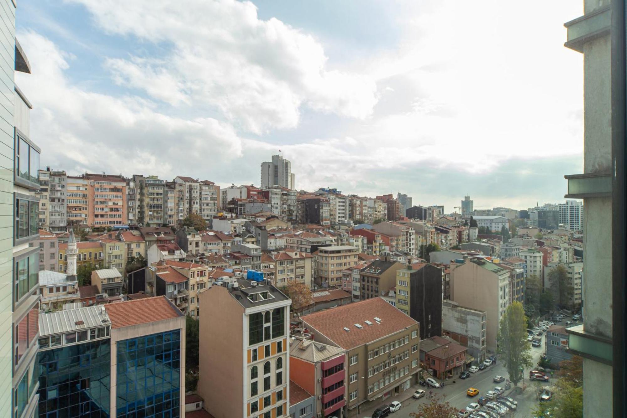 فندق كراون بلازا اسطنبول هاربي المظهر الخارجي الصورة A view of the neighborhood